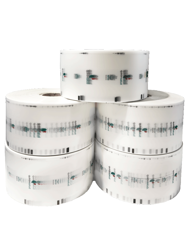 Conjunto de bobinas de film plástico blanco para hoteles fabricadas por Plásticos Coimbra